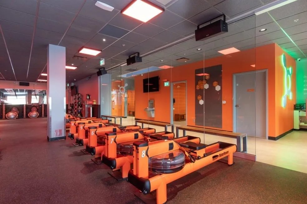 Orange Theory studio with sport rubber flooring